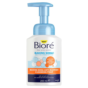 Biore Baking Soda Foam Cleanser 200Ml